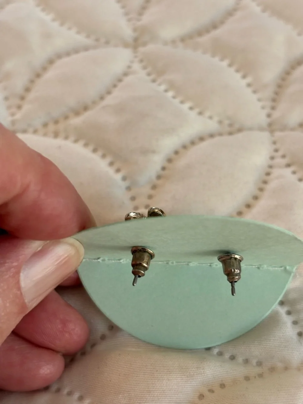 Bee Stud Earrings Silver (?) or Silver Tone Beautiful!